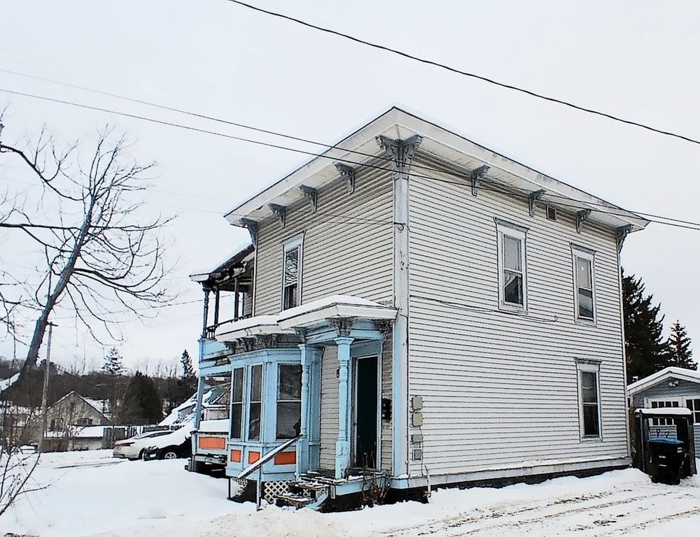 12 Pleasant Street, Barre City, VT 05641