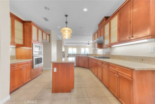 381 Mesa Verde, Beaumont, CA 92223