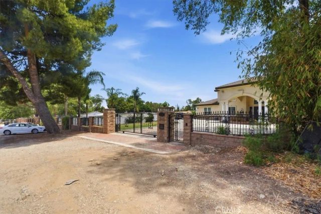 2448 Desire, La Puente, CA 91748