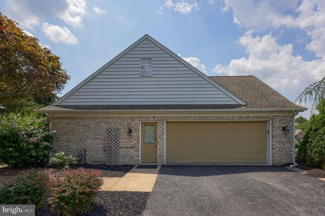 980 LEEWARD CT, York, PA 17403