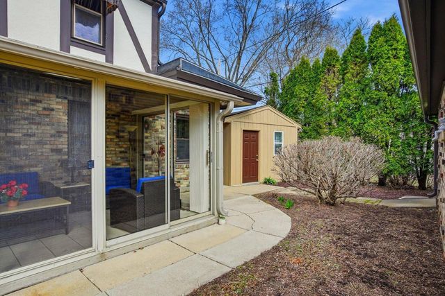 228 N Pinecrest STREET, Milwaukee, WI 53208
