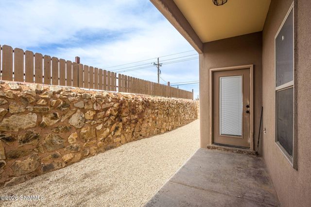 3884 Adriatic Road, Las Cruces, NM 88012