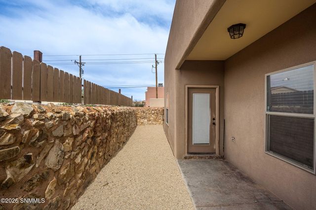 3884 Adriatic Road, Las Cruces, NM 88012