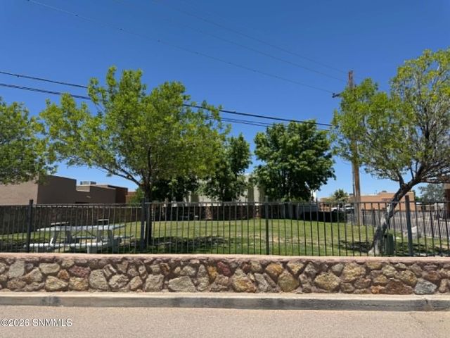 3884 Adriatic Road, Las Cruces, NM 88012