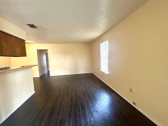 2303 Lido Lane, Arlington, TX 76015