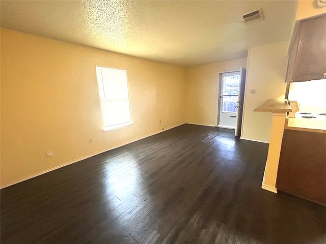 2303 Lido Lane, Arlington, TX 76015