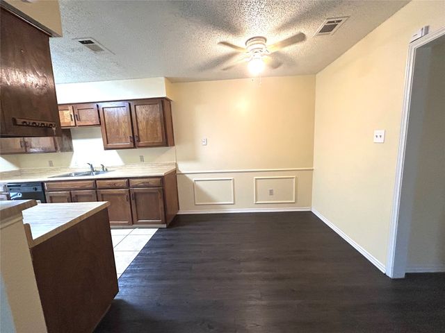 2303 Lido Lane, Arlington, TX 76015