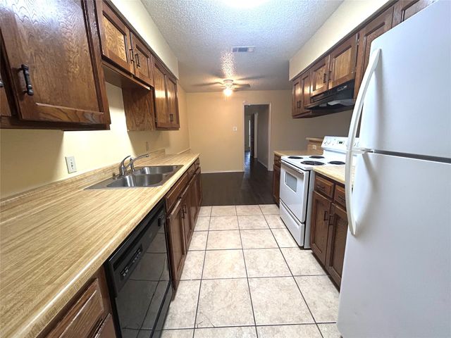 2303 Lido Lane, Arlington, TX 76015