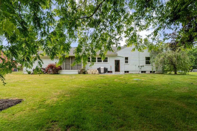 106 Garden Trail, Michigan City, IN 46360