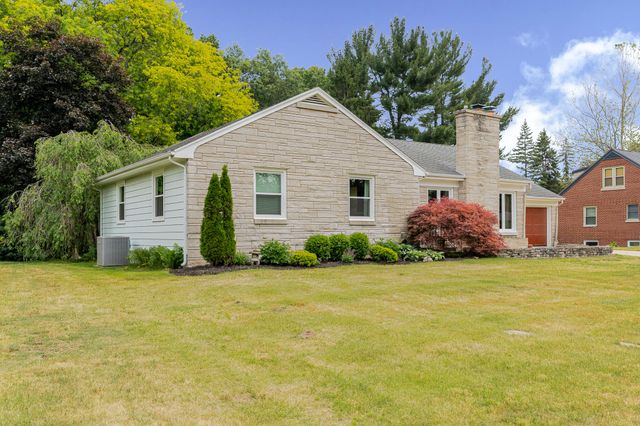 106 Garden Trail, Michigan City, IN 46360