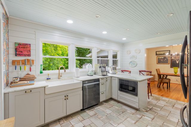 106 Garden Trail, Michigan City, IN 46360