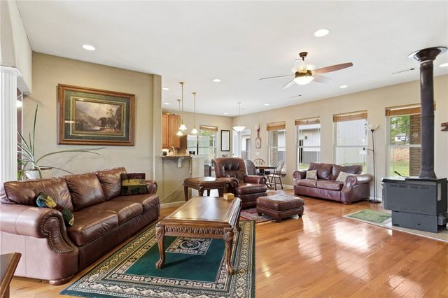 9207 and 9209 Coker Road, Gentry, AR 72734