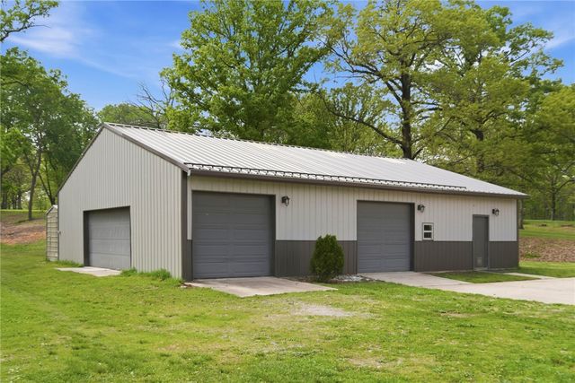9207 and 9209 Coker Road, Gentry, AR 72734