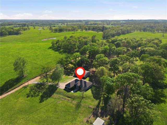 9207 and 9209 Coker Road, Gentry, AR 72734