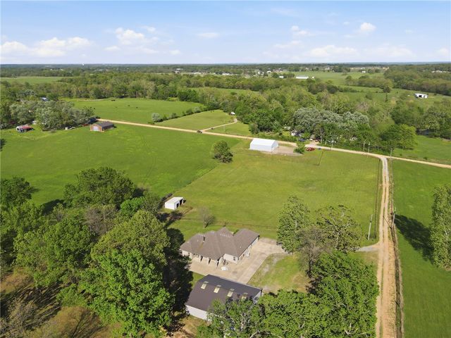 9207 and 9209 Coker Road, Gentry, AR 72734