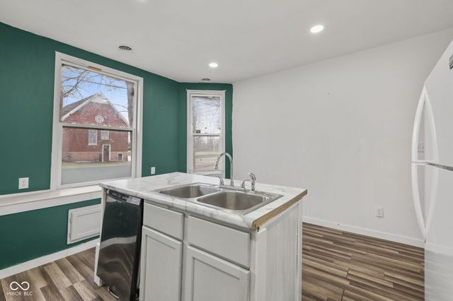 9577 N Crawford Street, Knightsville, IN 47857