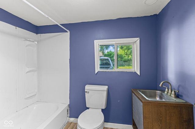 9577 N Crawford Street, Knightsville, IN 47857