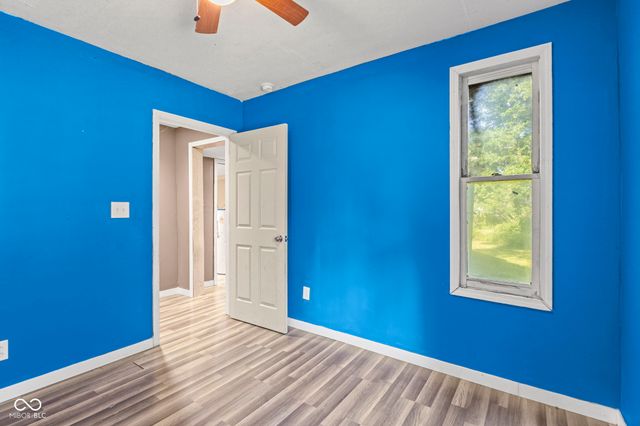 9577 N Crawford Street, Knightsville, IN 47857