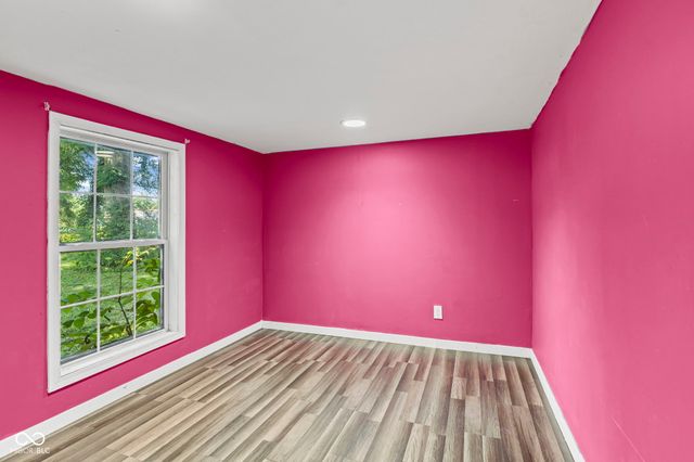 9577 N Crawford Street, Knightsville, IN 47857