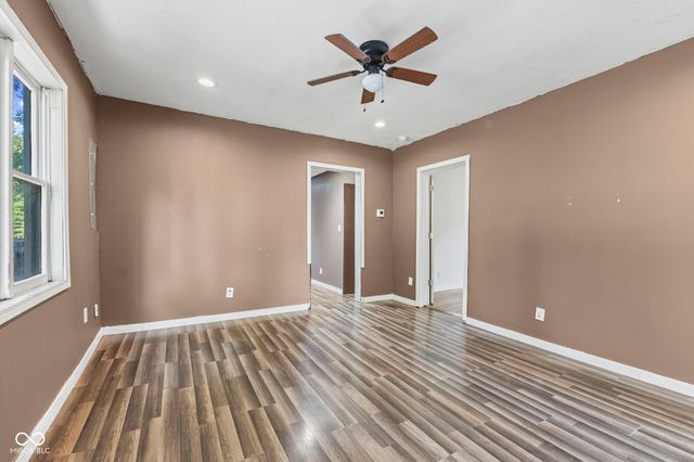 9577 N Crawford Street, Knightsville, IN 47857