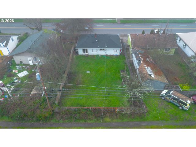 2749 HILYARD St, Eugene, OR 97405