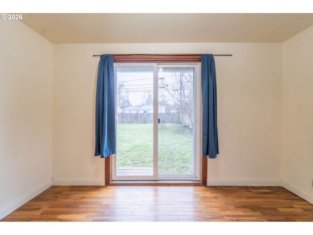 2749 HILYARD St, Eugene, OR 97405