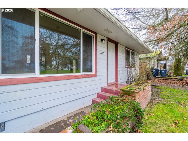 2749 HILYARD St, Eugene, OR 97405