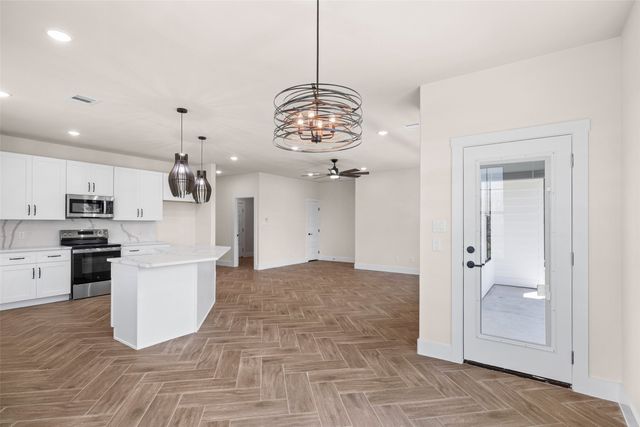 2418 Beverly Drive, Granbury, TX 76048