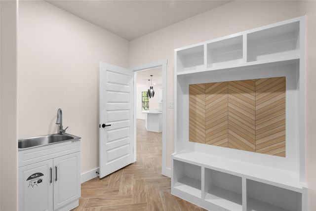 2418 Beverly Drive, Granbury, TX 76048