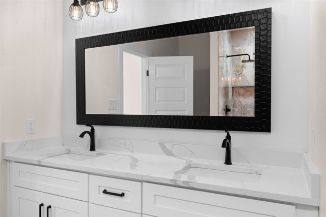 2418 Beverly Drive, Granbury, TX 76048