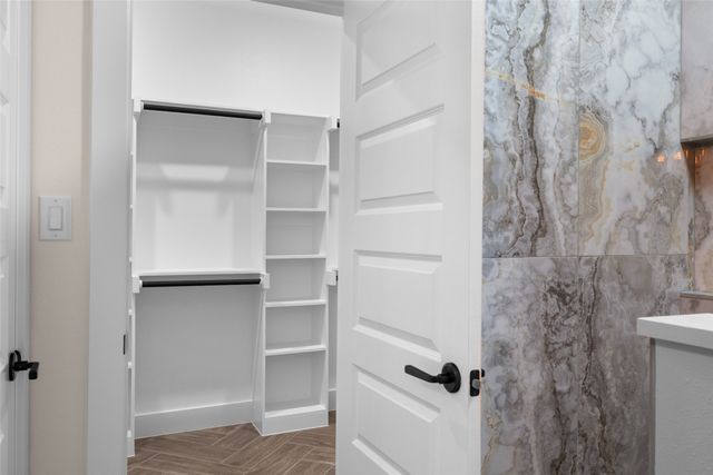 2418 Beverly Drive, Granbury, TX 76048