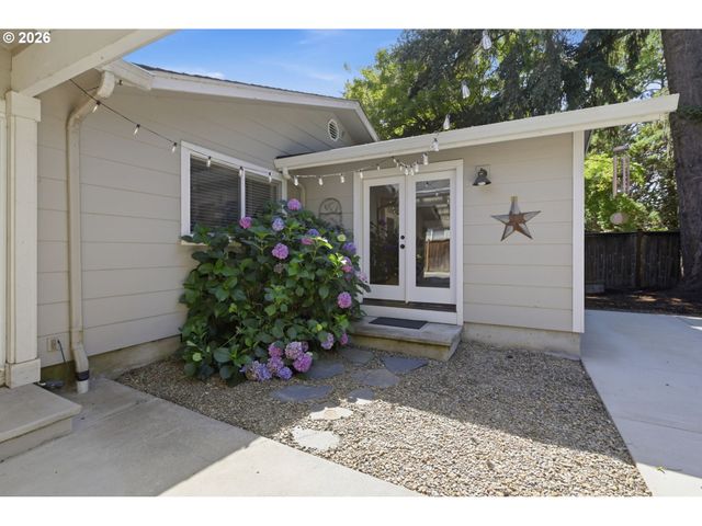 2171 BIRCHWOOD Ave, Eugene, OR 97401