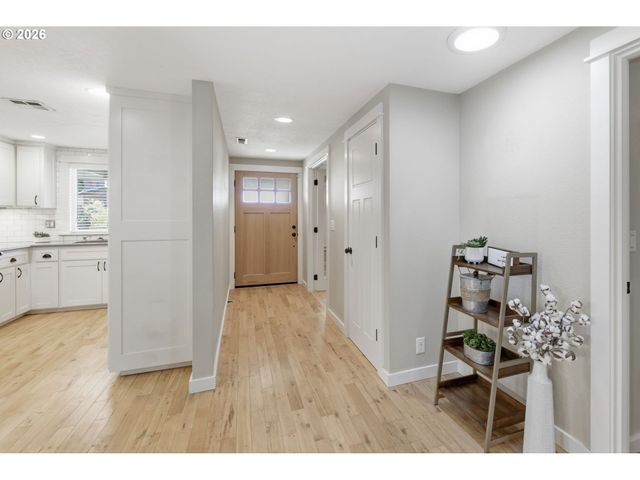2171 BIRCHWOOD Ave, Eugene, OR 97401