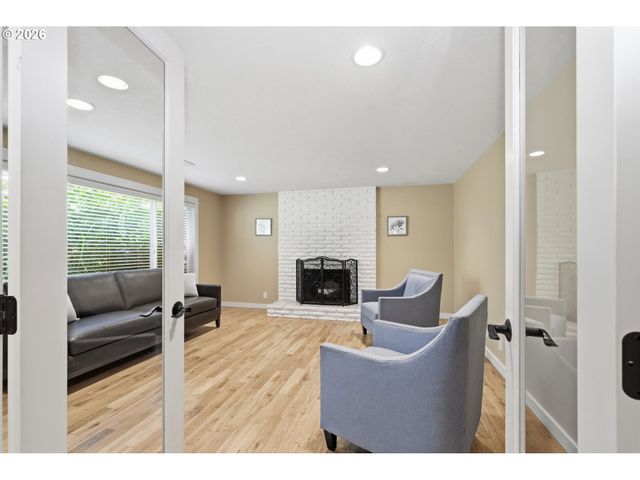 2171 BIRCHWOOD Ave, Eugene, OR 97401