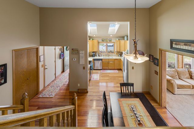 14837 Crestview Avenue W, Rosemount, MN 55068