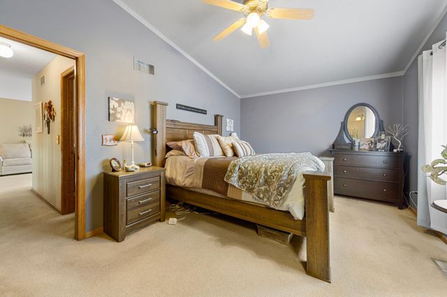 14837 Crestview Avenue W, Rosemount, MN 55068