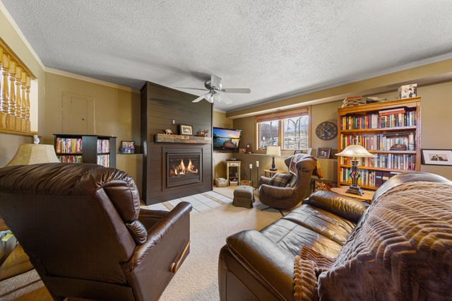 14837 Crestview Avenue W, Rosemount, MN 55068