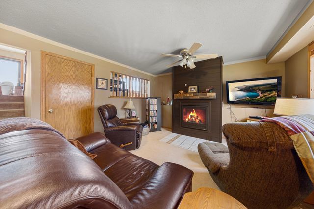 14837 Crestview Avenue W, Rosemount, MN 55068