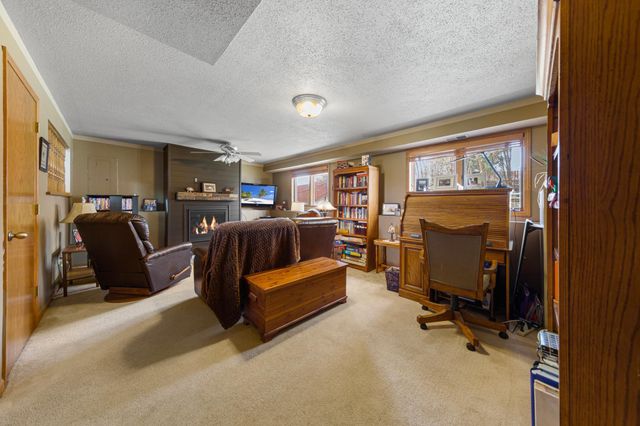 14837 Crestview Avenue W, Rosemount, MN 55068