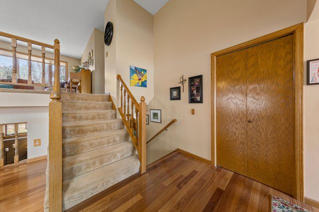 14837 Crestview Avenue W, Rosemount, MN 55068