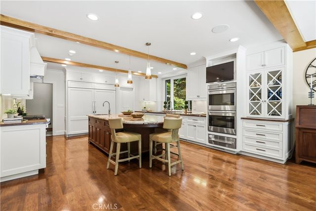 15946 Woodvale, Encino, CA 91436