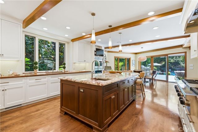 15946 Woodvale, Encino, CA 91436