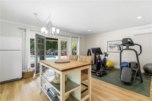 15946 Woodvale, Encino, CA 91436
