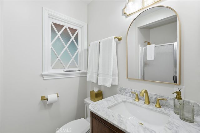 15946 Woodvale, Encino, CA 91436