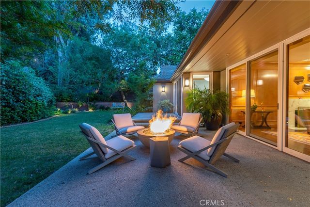 15946 Woodvale, Encino, CA 91436