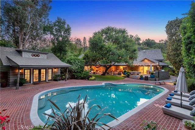15946 Woodvale, Encino, CA 91436
