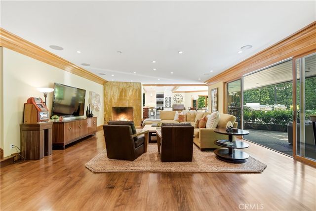 15946 Woodvale, Encino, CA 91436
