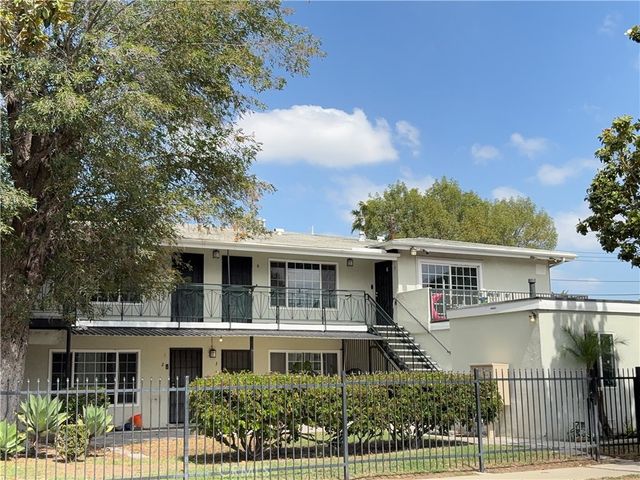 2001 E Wilshire Avenue 4, Fullerton, CA 92831