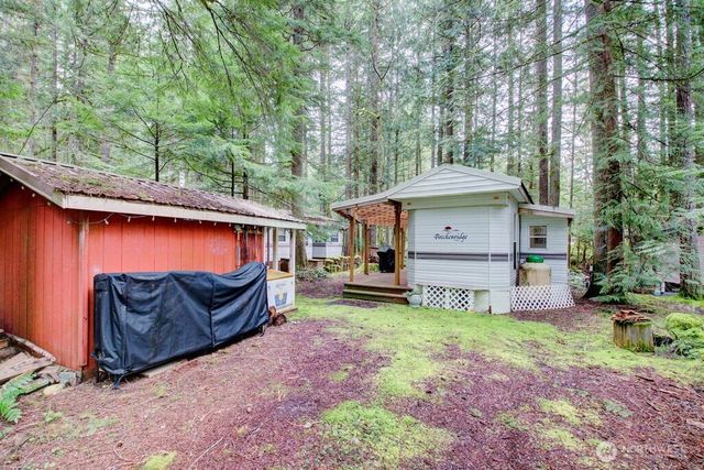 22 Wilderness Way, Deming, WA 98244