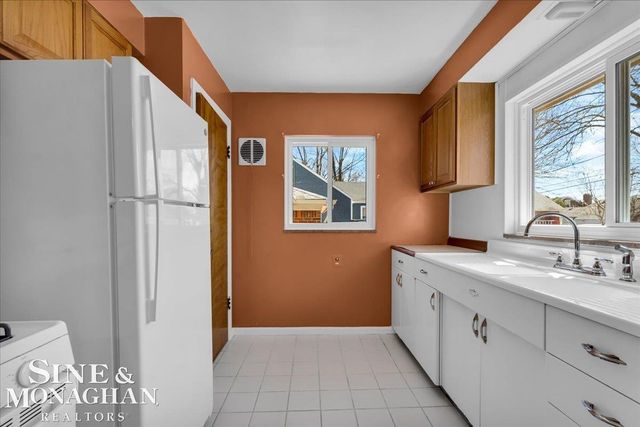 22616 Madison Street, Saint Clair Shores, MI 48081